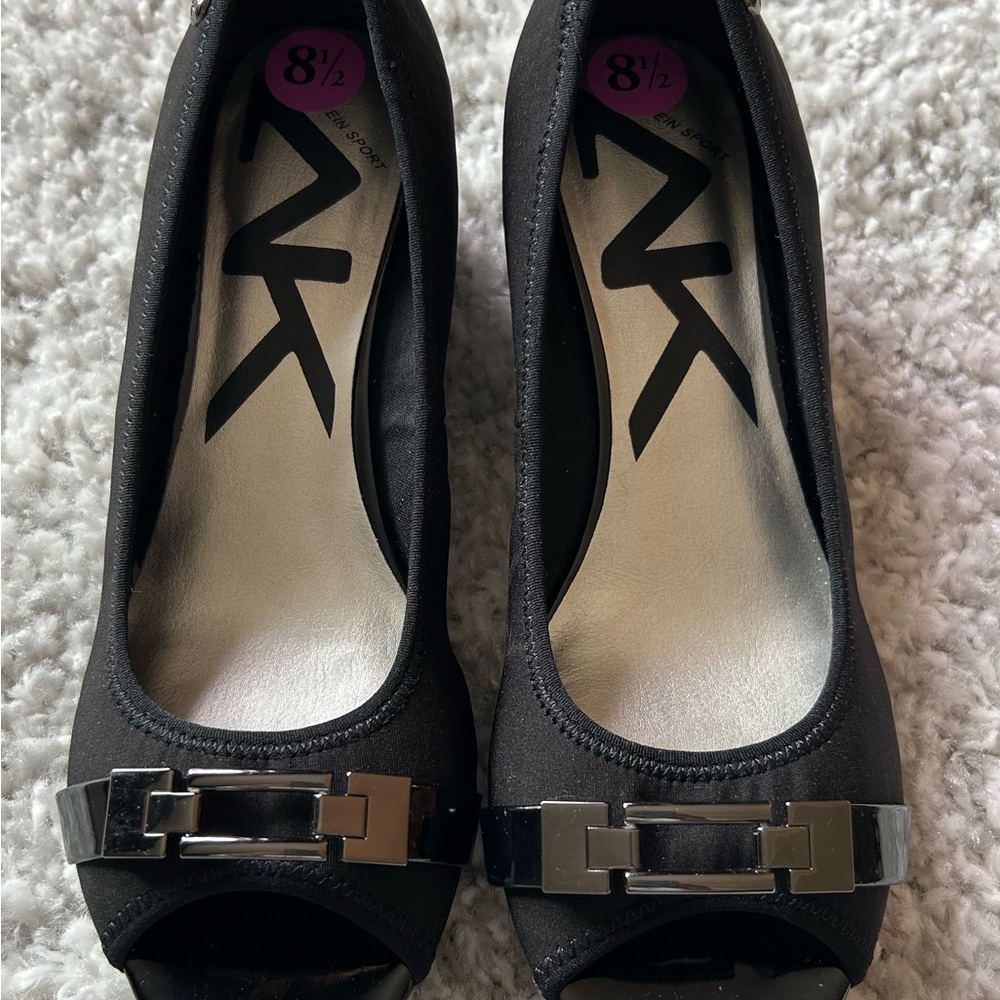 Anne Klein Sport Black Heels with Elegant Metallic Accent